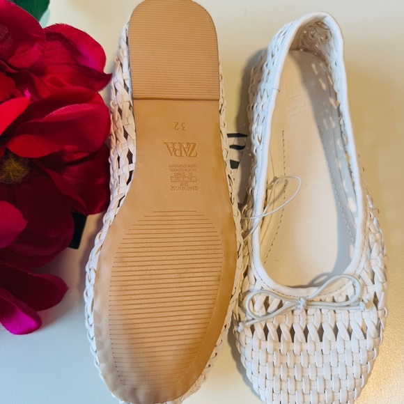Zara Little Missy Braided Round Toe Ballerinas with Bow Accent - Picture 4 of 5
